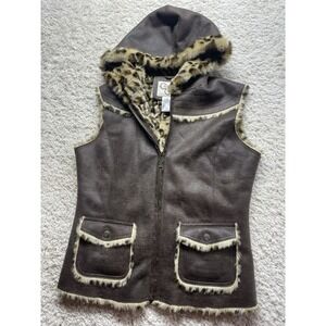 Cripple Creek Faux Cheetah Fir Lines Brown Vest Womens M EUC